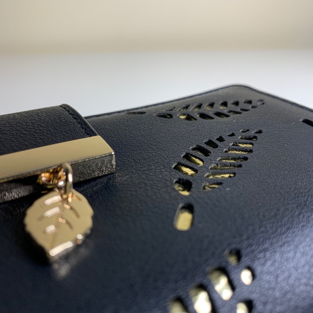 Wallet - Picture 3 of 9